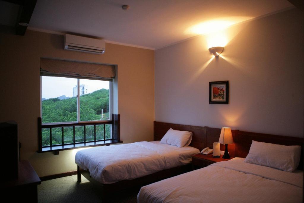 Halong Hidden Charm Hotel Hạ Long Phòng bức ảnh